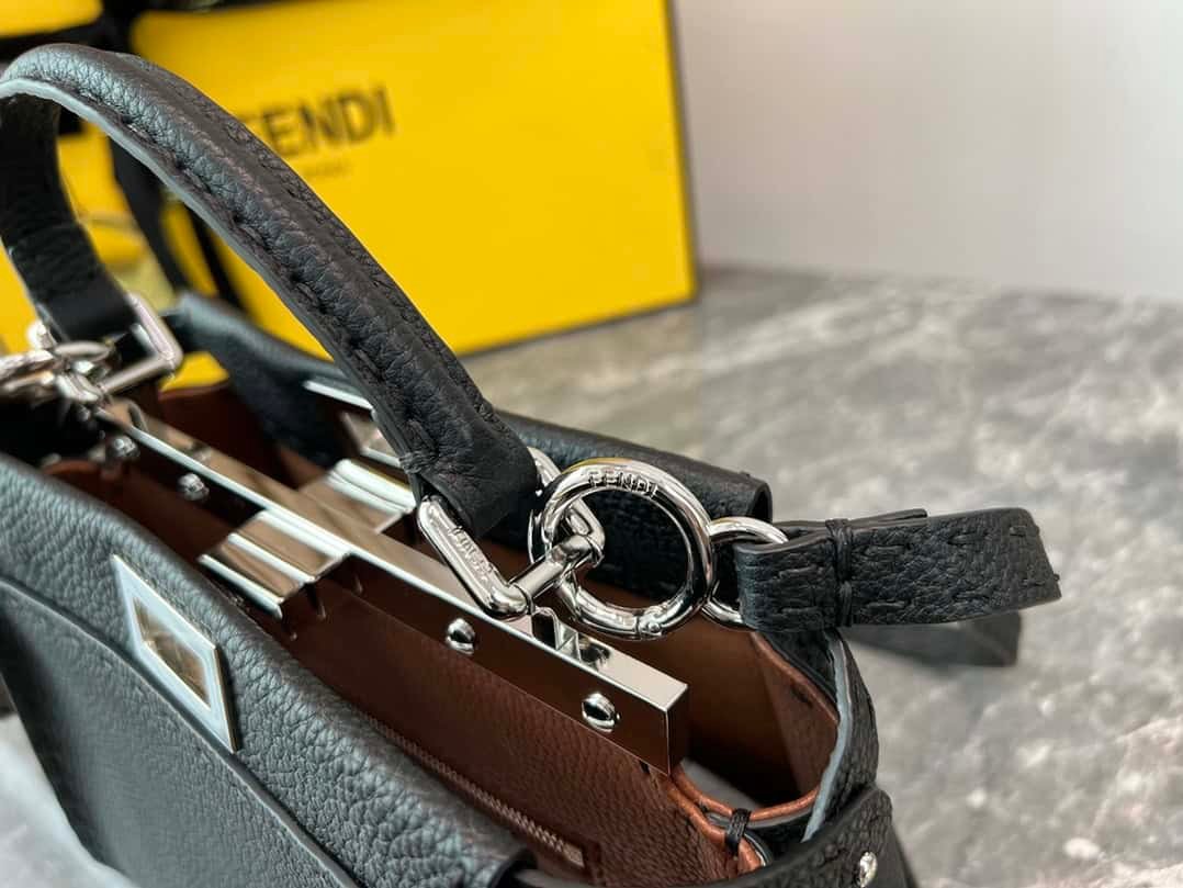 Fendi Peekaboo Handbag - Black 45181 | Sandra Bags - Image 2