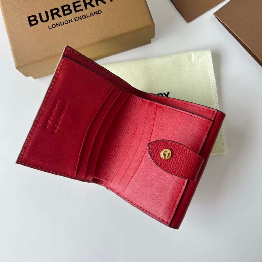 Burberry House Check Pattern Short Wallet - Red 30929 | Sandra Bags - Image 3