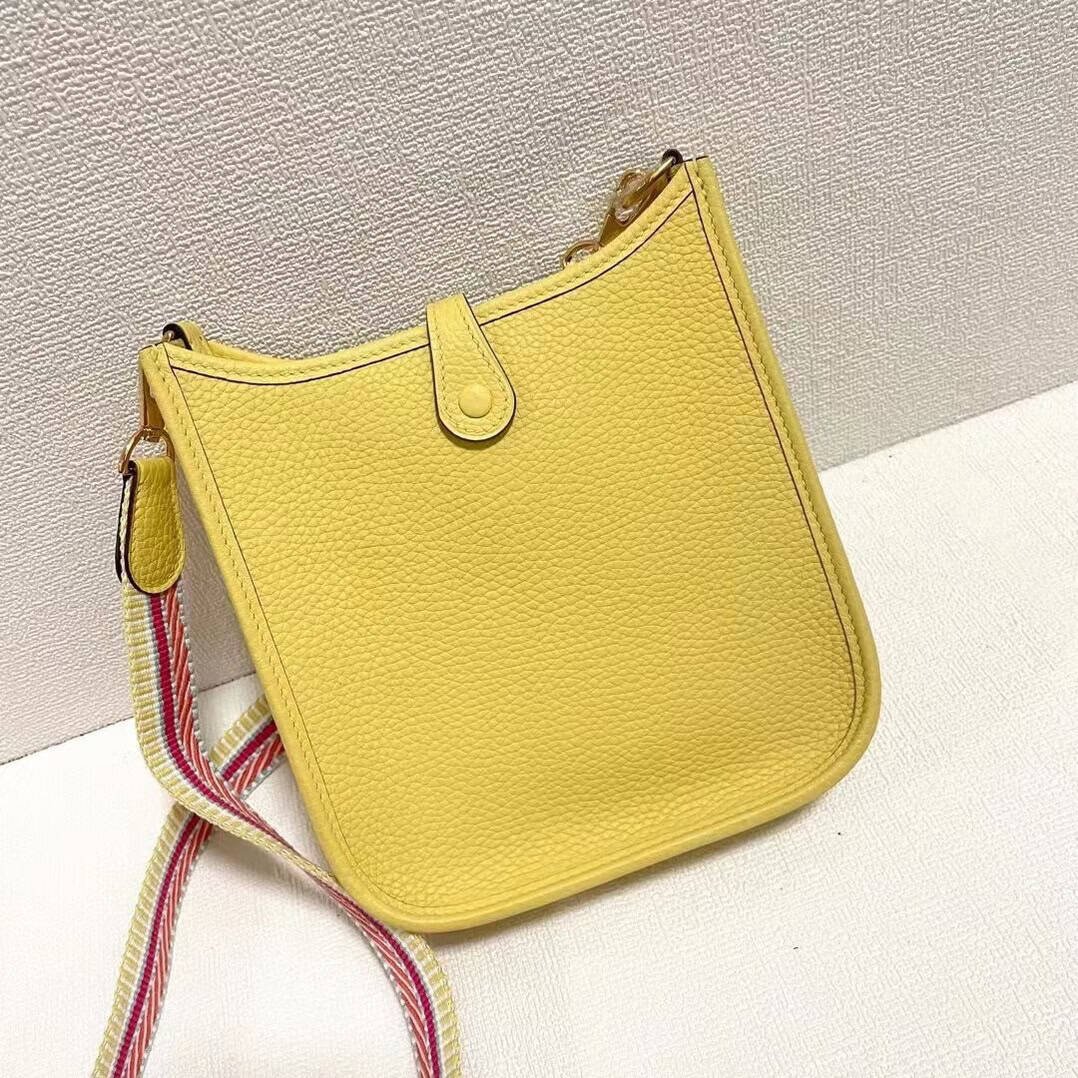 Hermes Evelyne Hollow H Letter Handbag - Light Yellow 80096 | Sandra Bags - Image 5