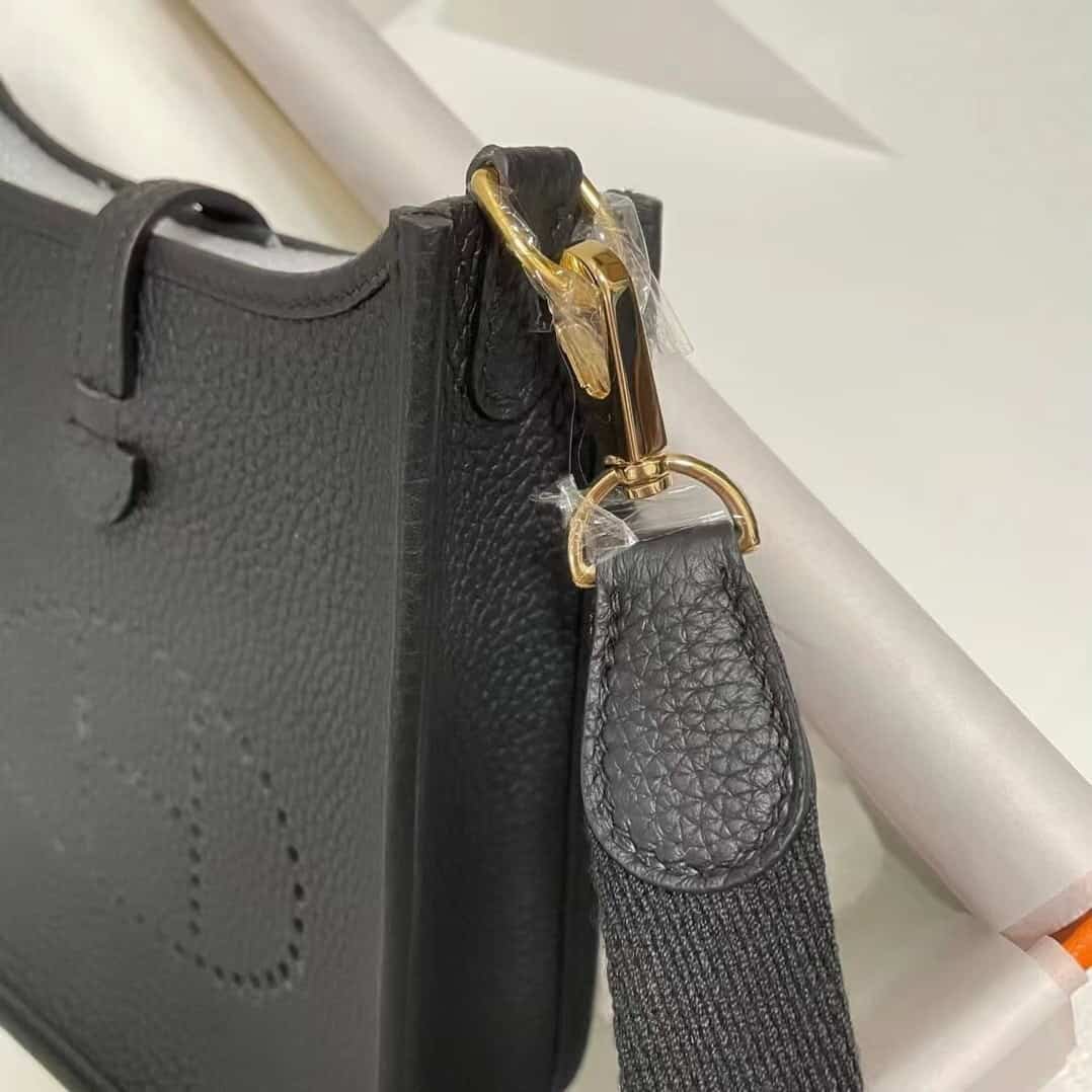 Hermes Evelyne Hollow H Letter Handbag - Black 89996 | Sandra Bags - Image 3