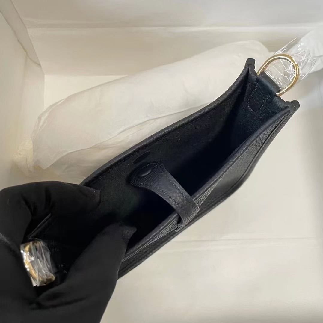 Hermes Evelyne Hollow H Letter Handbag - Black 89996 | Sandra Bags - Image 2