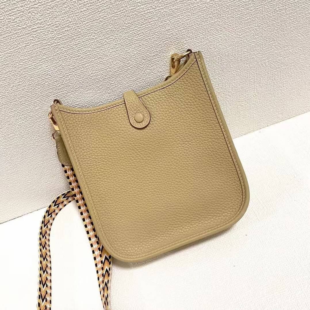 Hermes Evelyne Hollow H Letter Handbag - Cream 82146 | Sandra Bags - Image 5