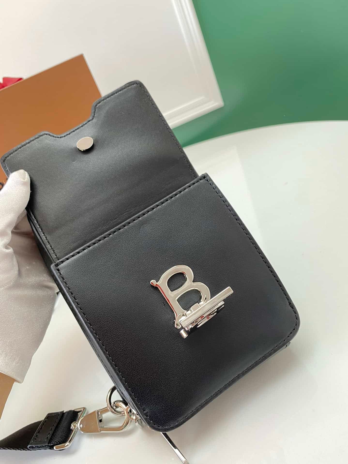 Burberry TB Lock Crossbody Bag - Black 30237 | Sandra Bags - Image 4