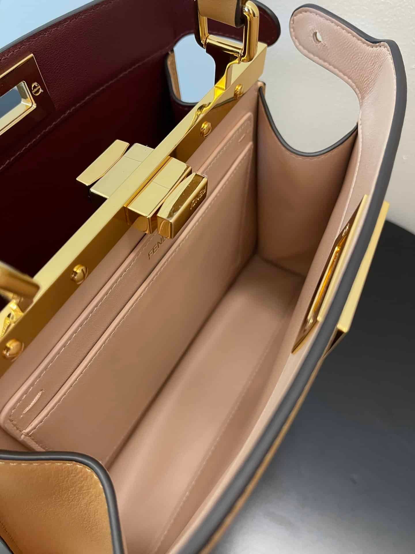 Fendi Peekaboo I See U Handbag - Brown 29614 | Sandra Bags - Image 3