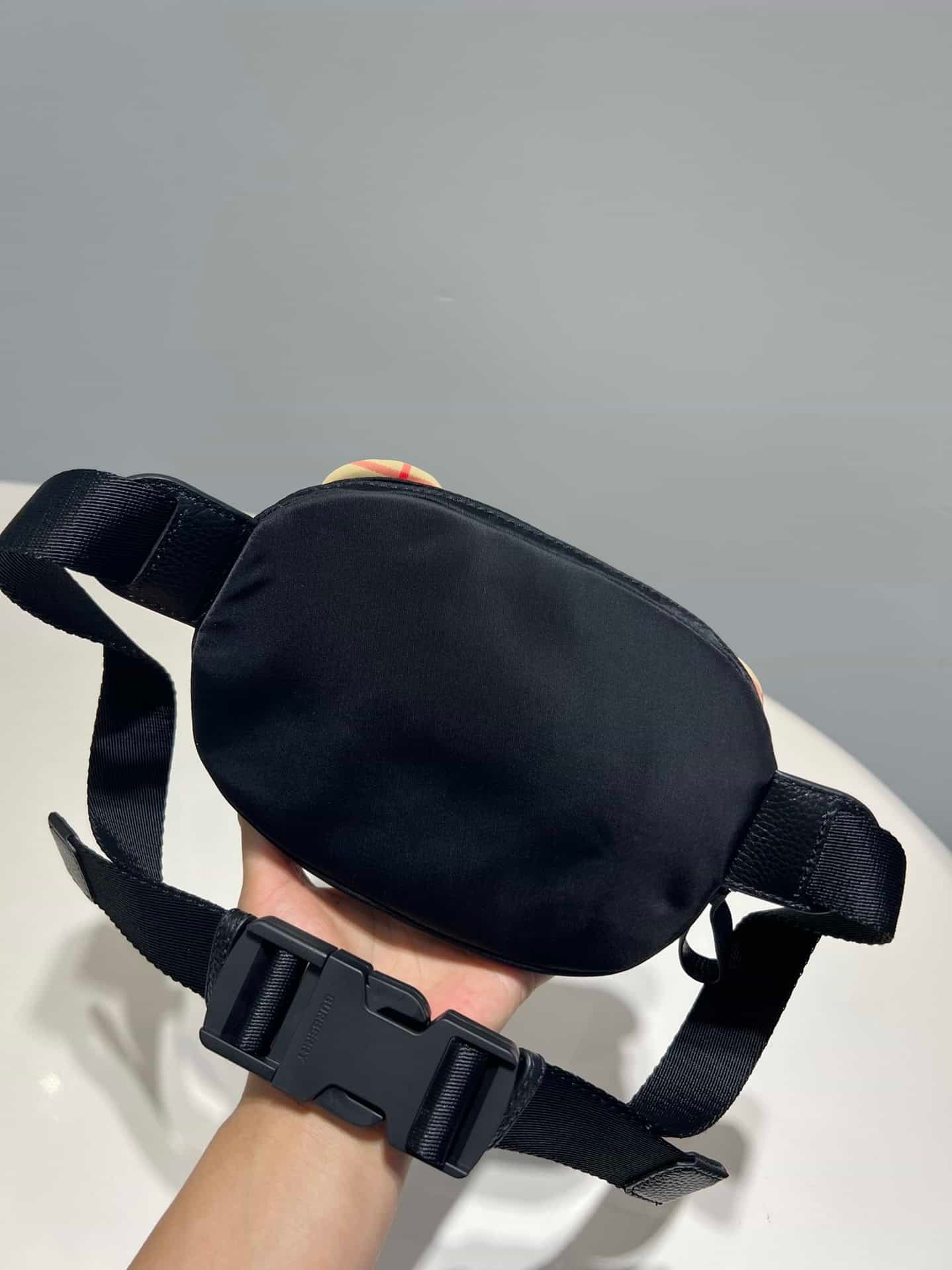 Burberry Bear Head Fanny Pack Chest Bag 88671 | Sandra Bags - Image 2