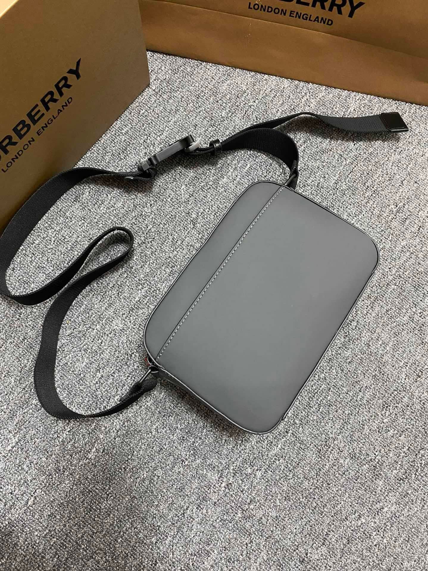 Burberry Horseferry Nylon Crossbody Bag - Gray 53326 | Sandra Bags - Image 3