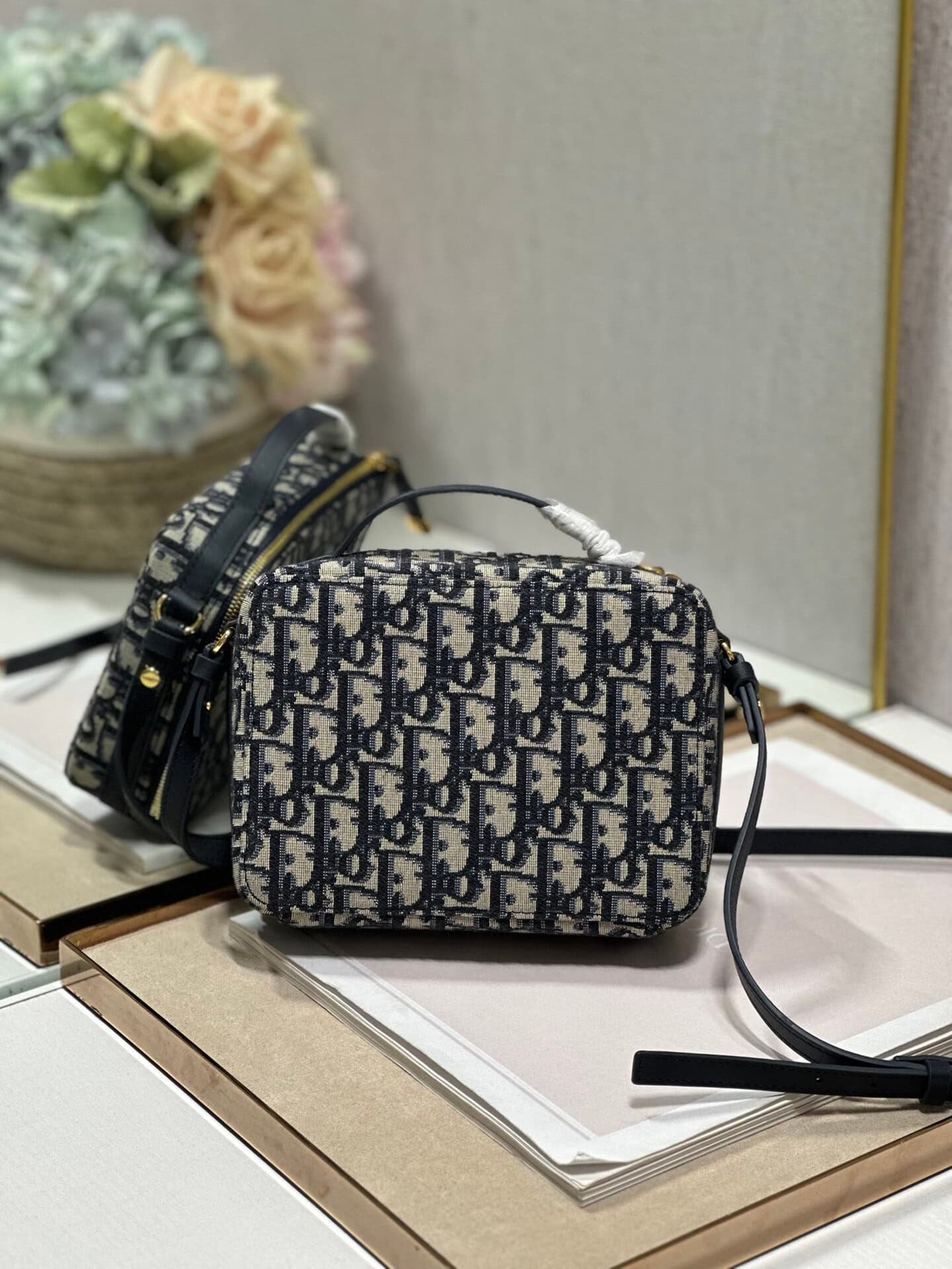 Dior Caro Box Chain Handbag 87936 | Sandra Bags - Image 5