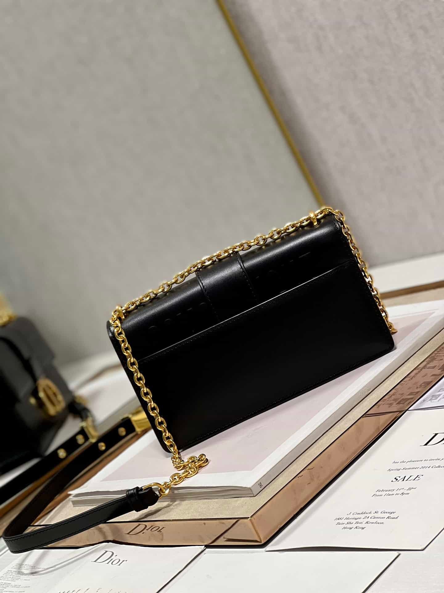 Dior 30 Montaigne East-West Chain Handbag - Black 72233 | Sandra Bags - Image 4