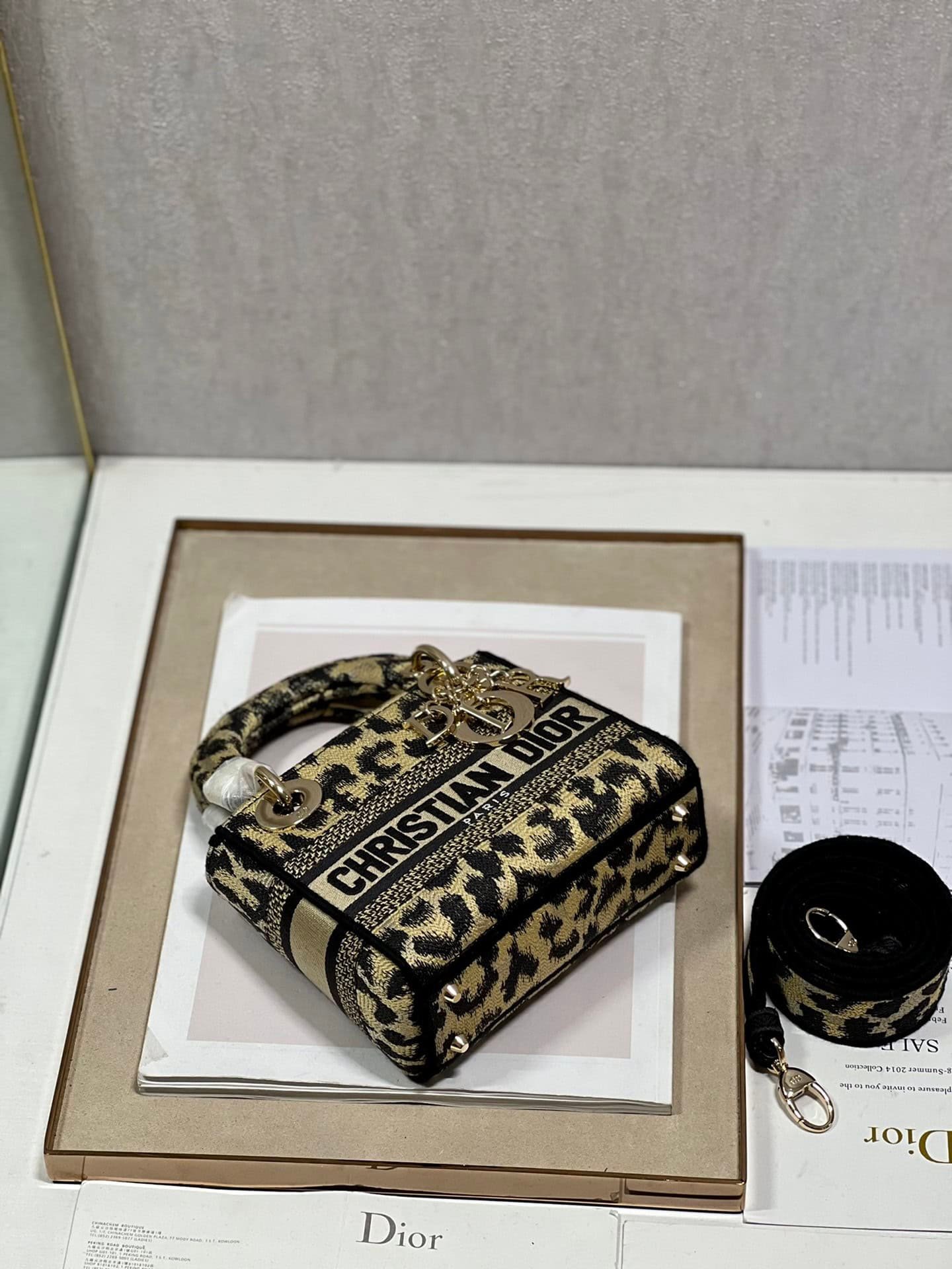 Dior Lᴀᴅʏ Embroidered Diana Bag - Leopard print 33914 | Sandra Bags - Image 3
