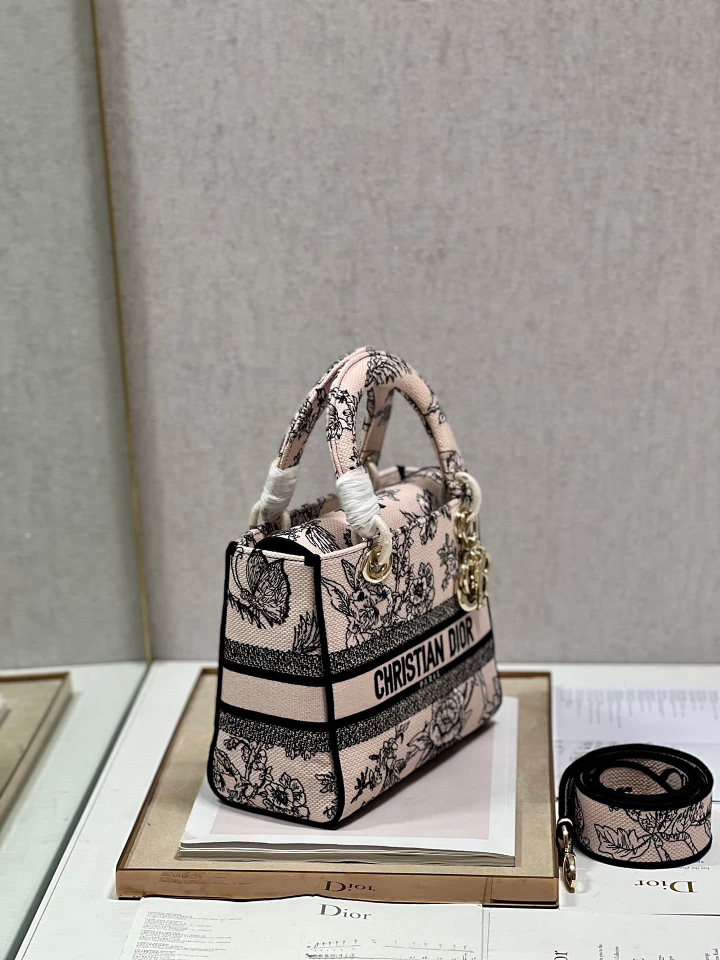 Dior Lᴀᴅʏ Embroidered Concubine Diana Bag - Pink Peony 80134 | Sandra Bags - Image 5