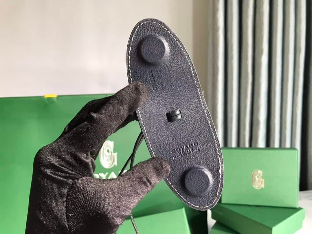 Goyard Sealing Clip - Black 93535 | Sandra Bags - Image 2
