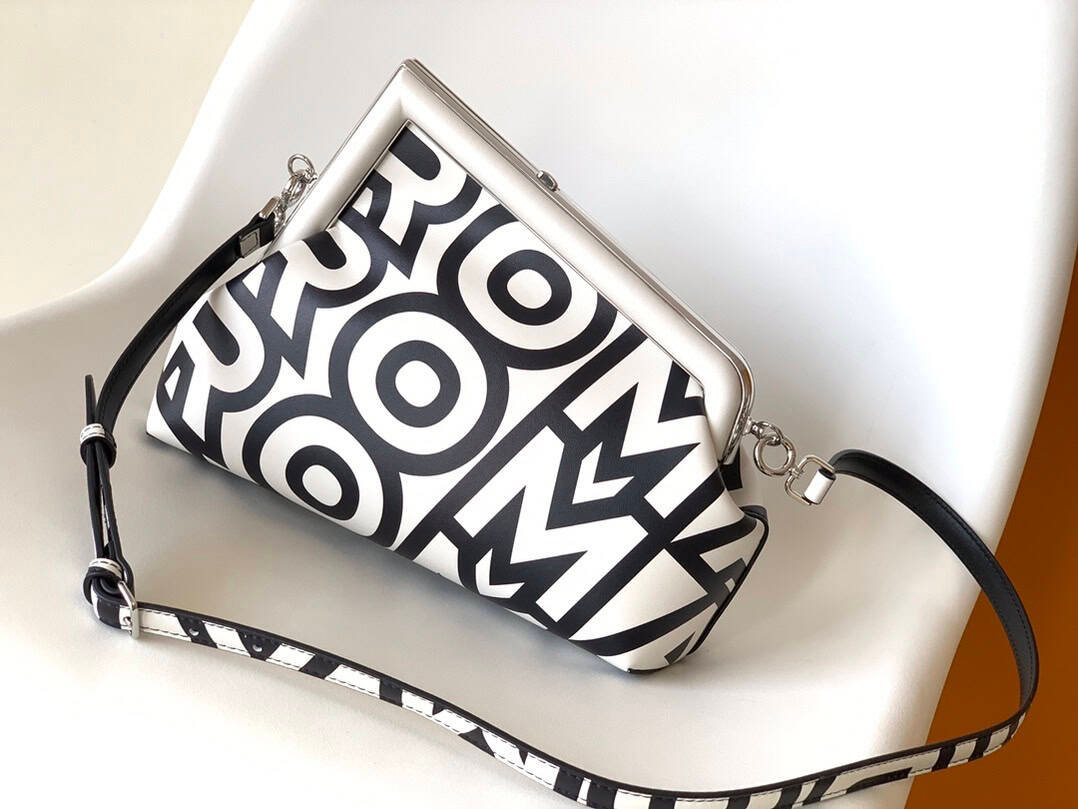 Fendi Roma and Marc HandBag - Black/White 48975 | Sandra Bags - Image 2