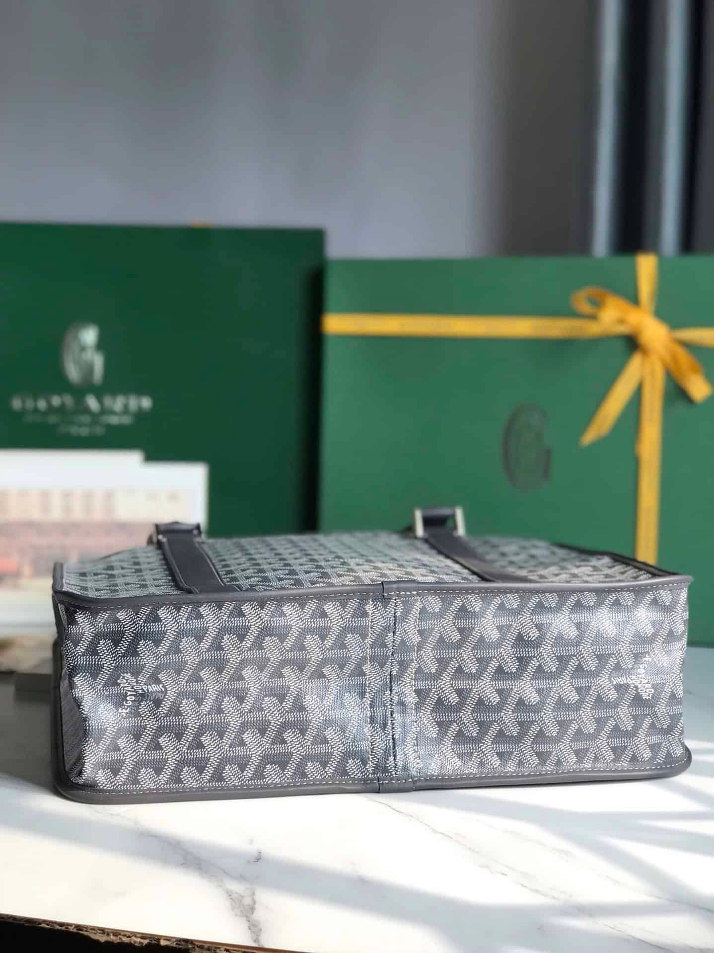 Goyard Bourgogne Vertical Briefcase Handbag - Gray 32379 | Sandra Bags - Image 4