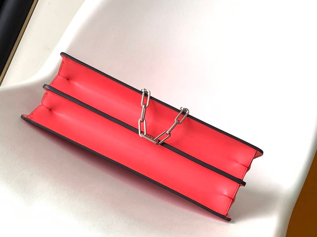 Fendi Peekaboo Cut Medium Bag - Peach 88257 | Sandra Bags - Image 3