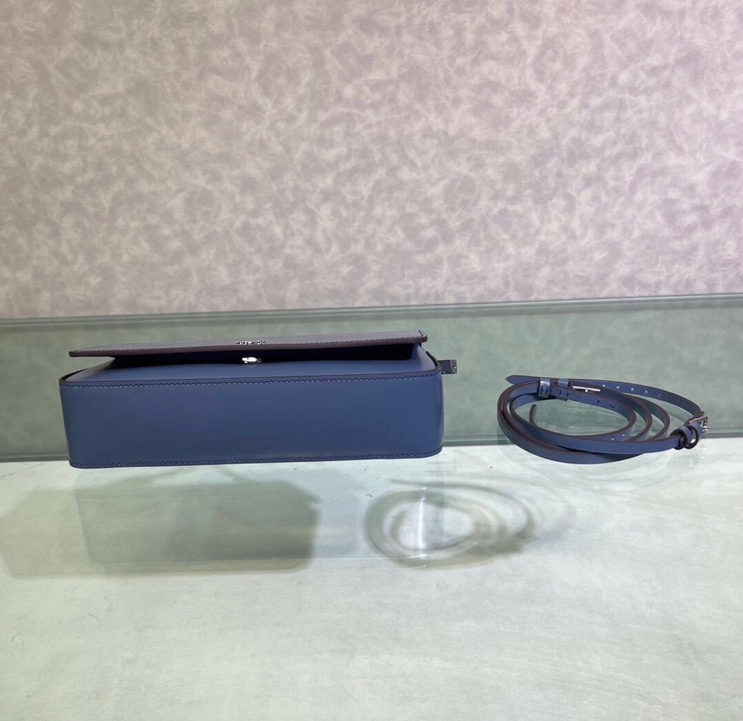 Fendi First Sight Handbag - Light Blue 52043 | Sandra Bags - Image 4