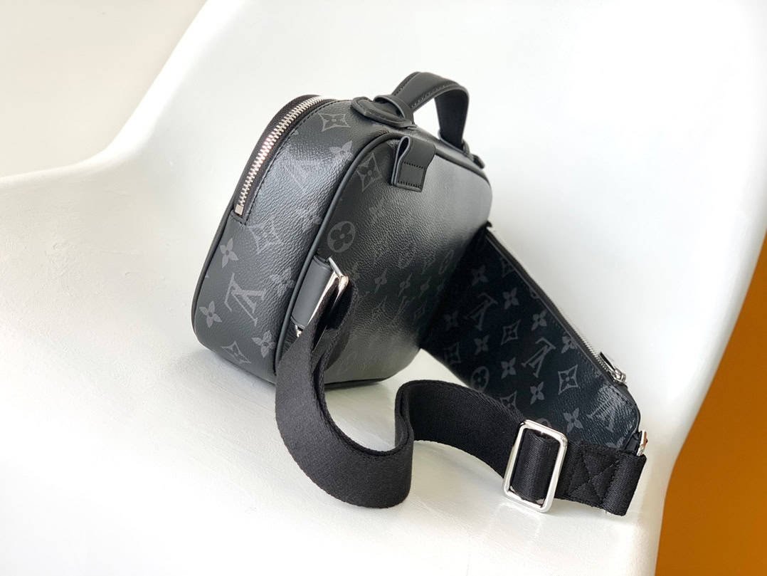Louis Vuitton EXPLORER Chest Bag 75968 | Sandra Bags - Image 5