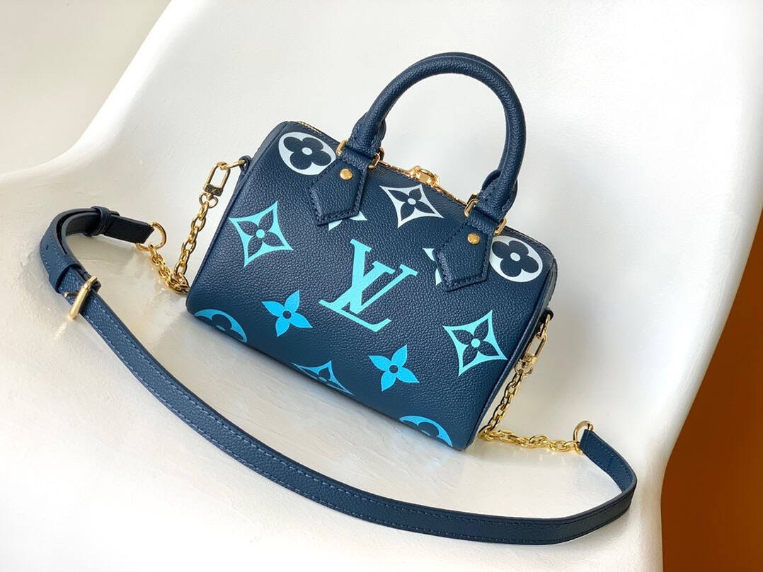 Louis Vuitton Monogram Empreinte Dégradé Series Handbag - Blue 35046 | Sandra Bags - Image 4