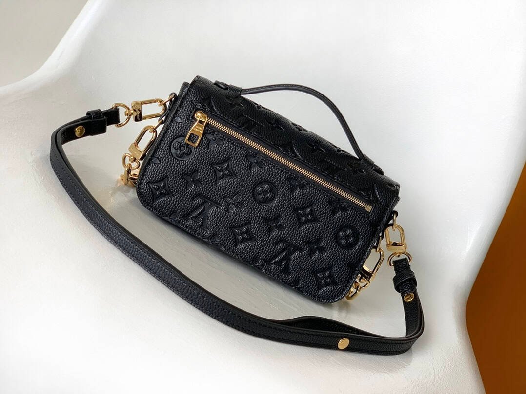 Louis Vuitton Pochette Métis East West Handbag - Black 40688 | Sandra Bags - Image 4