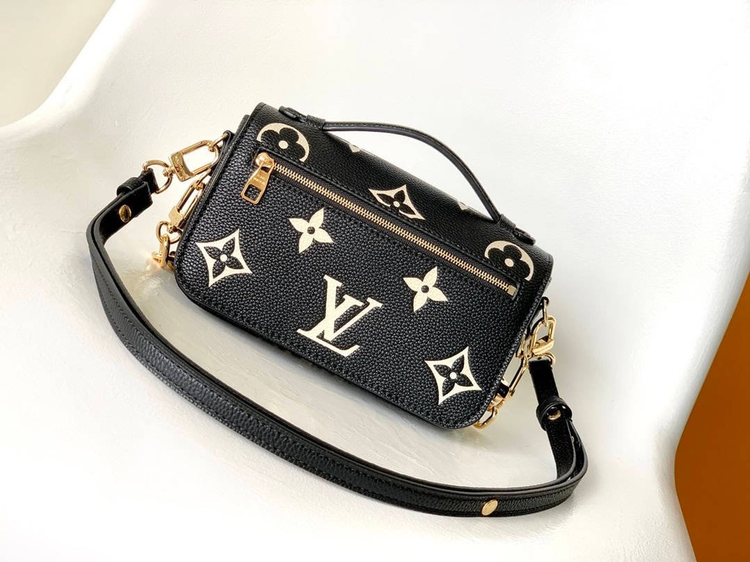 Louis Vuitton Pochette Métis East West Handbag - Black 32484 | Sandra Bags - Image 3