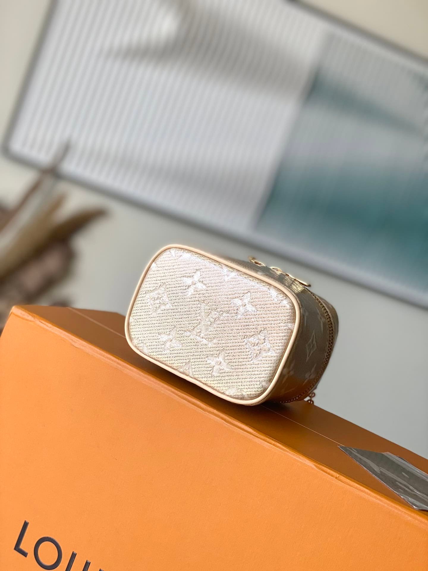 Louis Vuitton Micro Vanity Handbag - Gold 93208 | Sandra Bags - Image 3