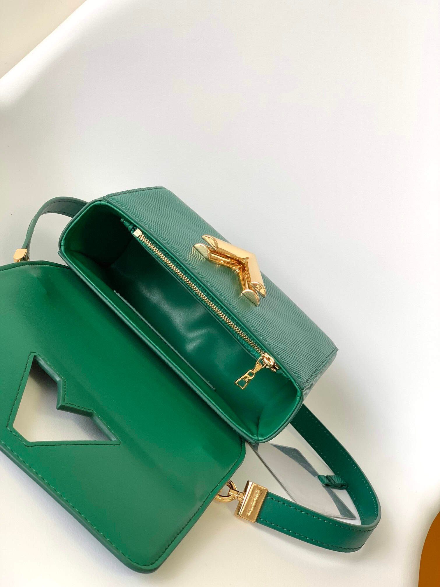 Louis Vuitton Twist Medium Handbag – Green 87492 | Sandra Bags - Image 3