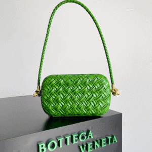 Bottega Veneta Knot Clutch Bag - Green 63965 | Sandra Bags