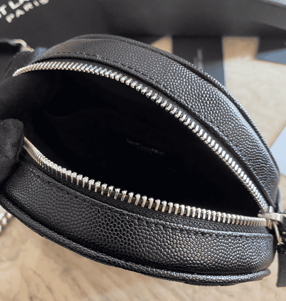 YSL Vinyle Cute Round Bag - Black 87406 | Sandra Bags - Image 2