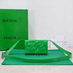 Bottega Veneta Cassette Small Pillow Bag - Green 76313 | Sandra Bags