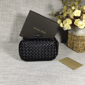 Bottega Veneta Small Classic Dinner Bag - Black 12176 | Sandra Bags