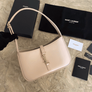 YSL’s New Armpit Bag - Nude Pink 90921 | Sandra Bags