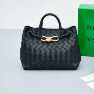 Bottega Veneta Andiamo Handbag - Black 71974 | Sandra Bags