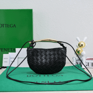 Bottega Veneta Mini Sardine Handbag - Black 96127 | Sandra Bags
