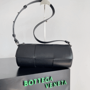 Bottega Veneta Arco Barrel Bag - Black 48439 | Sandra Bags