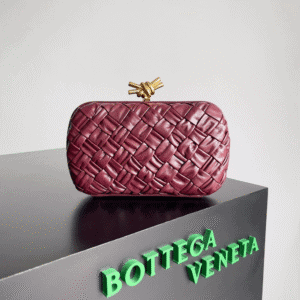 Bottega Veneta Knot Classic Dinner Clutch - Maroon 48295 | Sandra Bags