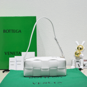 Bottega Veneta New Brick Cassette Handbag - White 67517 | Sandra Bags