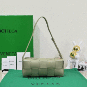 Bottega Veneta New Brick Cassette Handbag - Light Green 93577 | Sandra Bags