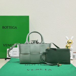 Bottega Veneta Candy Arco Super Mini Tote Bag - Light Green 85050 | Sandra Bags