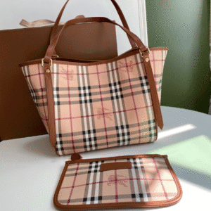 Burberry Bjia Chunyuan Handbag - Brown 43970 | Sandra Bags