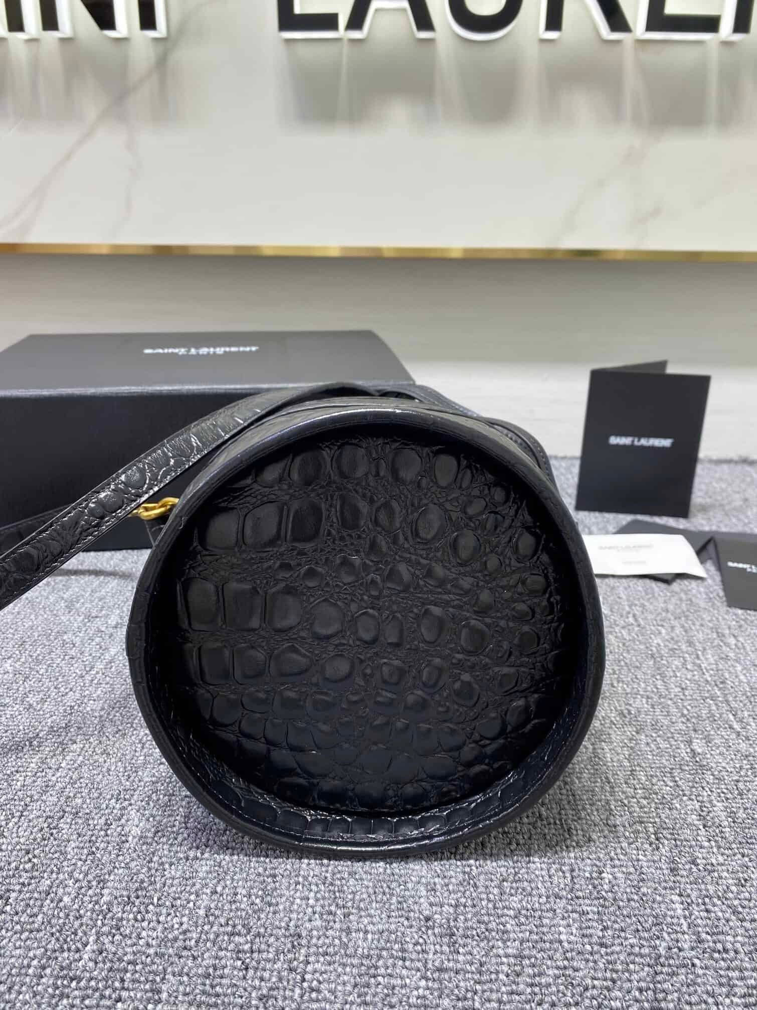 YSL Retro Bucket Bag - Black 98680 | Sandra Bags - Image 3