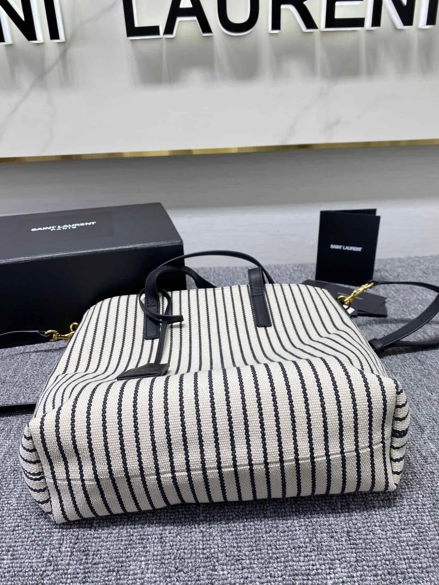 YSL Non-Capacity Stripes Tote Bag 27804 | Sandra Bags - Image 4