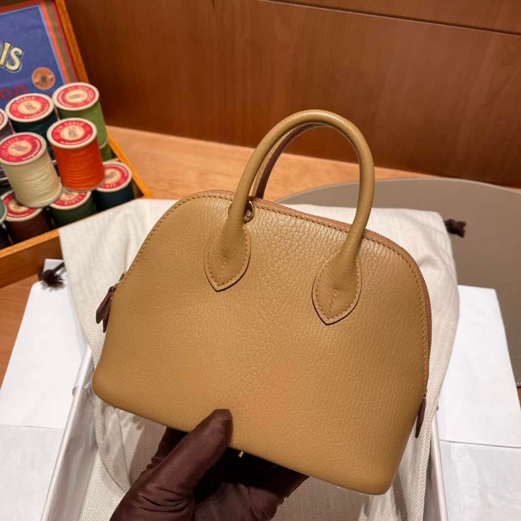 Hermes Mini Bolide Cute Little Shell Bag - Quebracho 91276 | Sandra Bags - Image 4