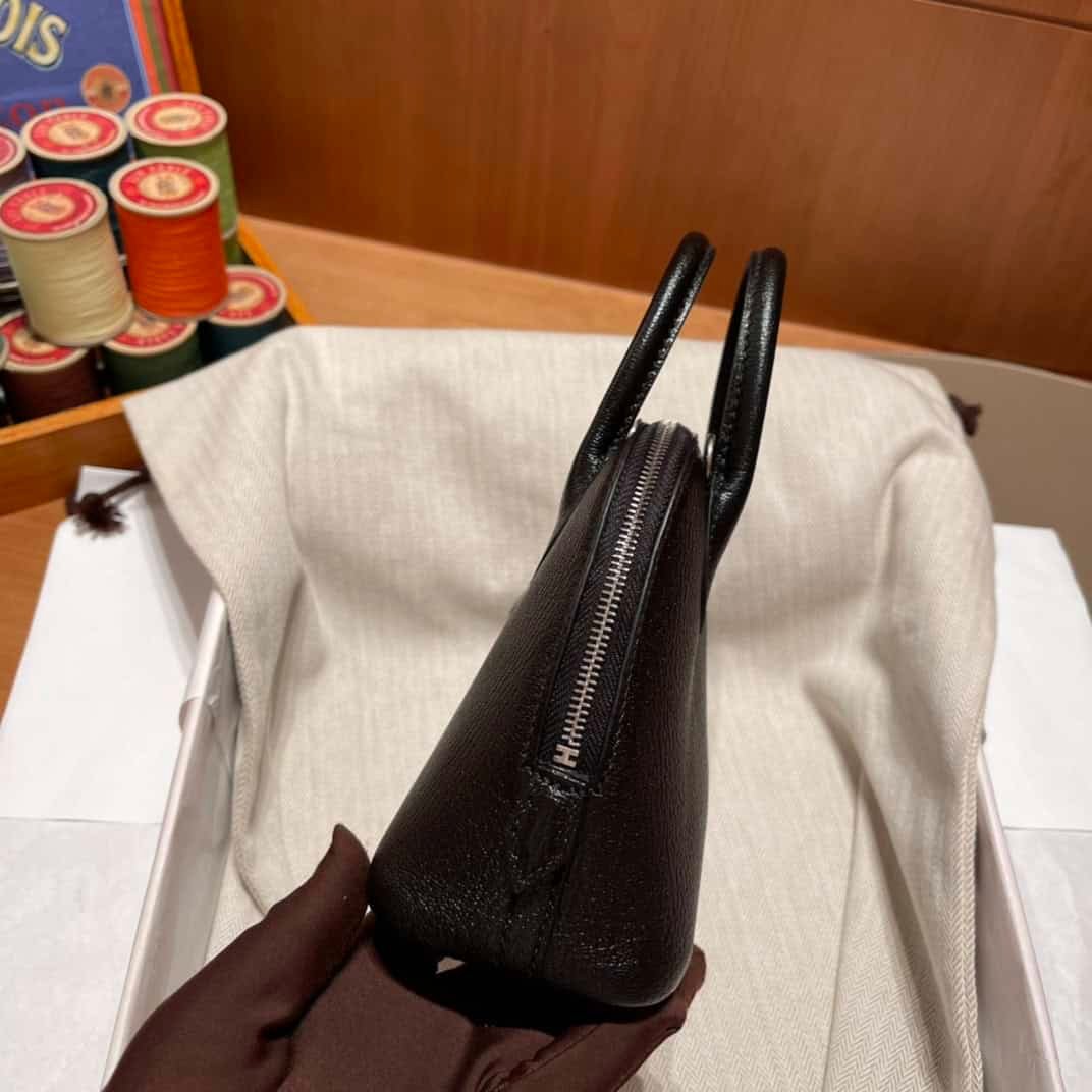 Hermes Mini Bolide Cute Little Shell Bag - Black Noir 16536 | Sandra Bags - Image 4