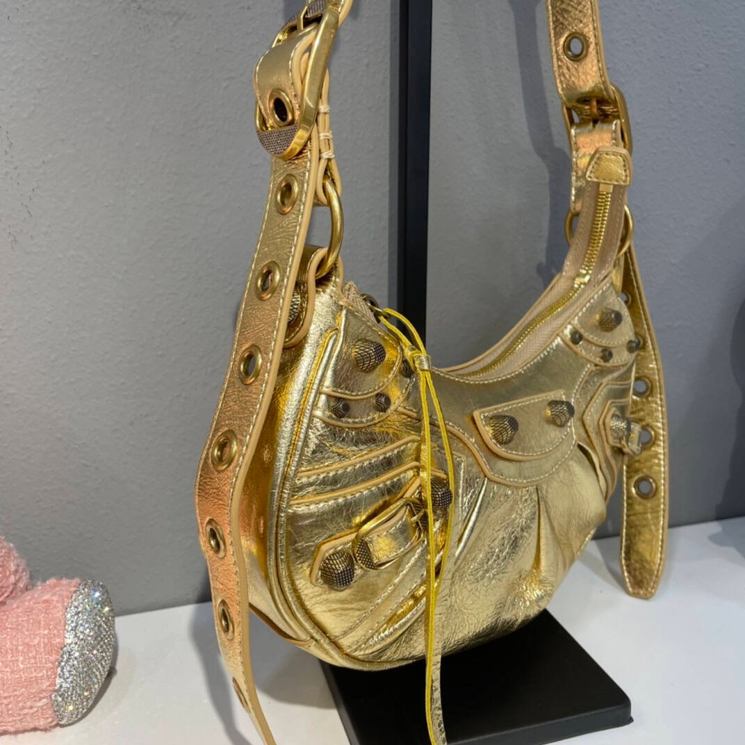 Balenciaga Le Cagole Half-Moon Small Armpit Dumpling Bag - Golden 58338 | Sandra Bags - Image 4