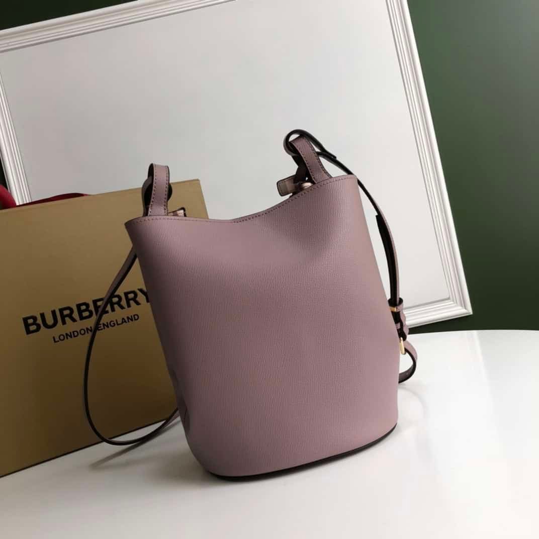 Burberry Cross-Body Bucket Bag 46286 | Sandra Bags - Image 5