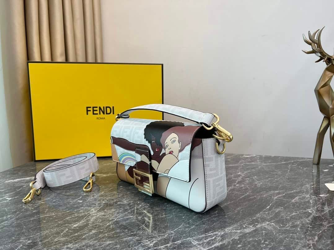 Fendi Baguette Medium Bag - White 17123 | Sandra Bags - Image 5