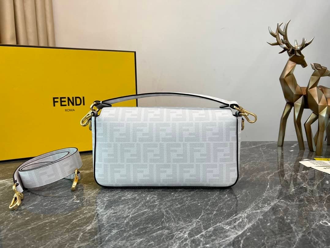 Fendi Baguette Medium Bag - White 17123 | Sandra Bags - Image 4