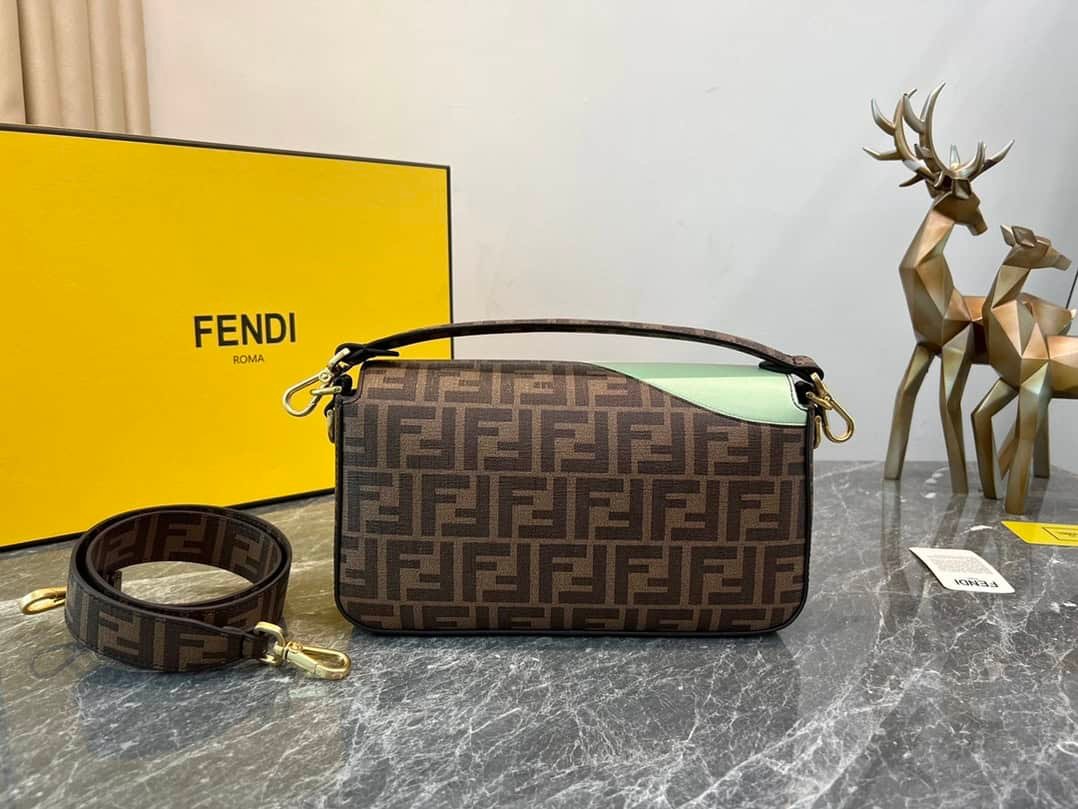 Fendi Baguette Medium Bag - Yellow 60007 | Sandra Bags - Image 4