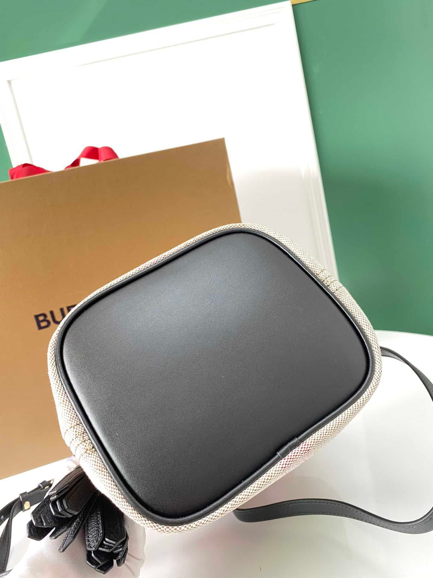 Burberry Ashby Metal Buckle Handbag - Black 13483 | Sandra Bags - Image 4