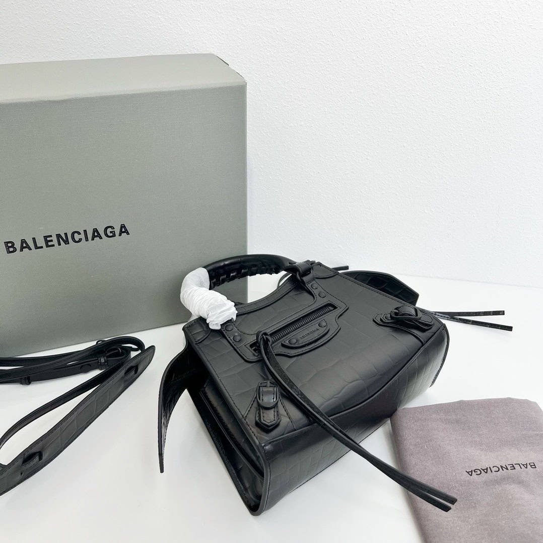 Balenciaga Neo Classic Mini Crocodile Handbag - Black 70075 | Sandra Bags - Image 2