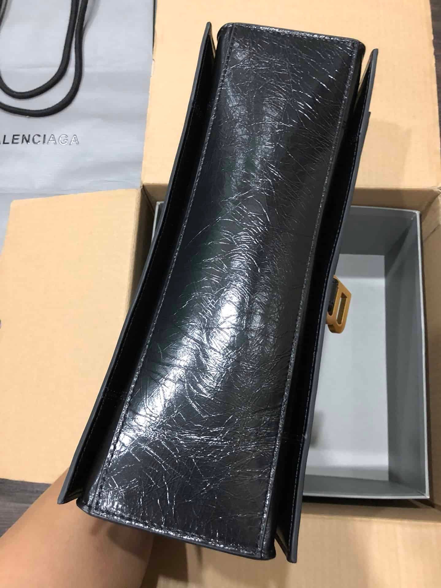 Balenciaga Crush Hourglass Medium Chain Bag - Black/Gold 67387 | Sandra Bags - Image 4